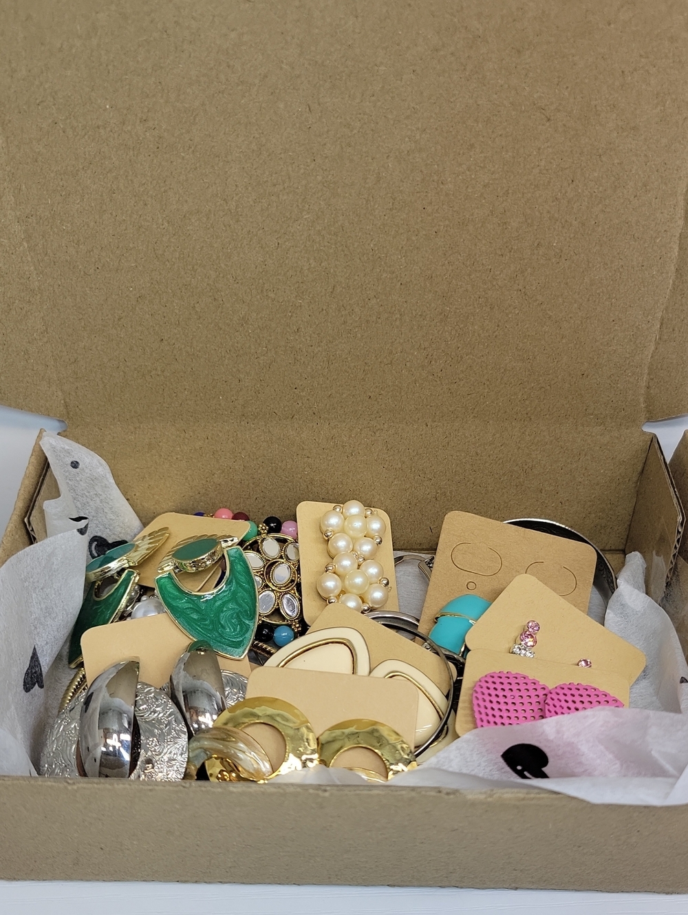 15pc Earrings In A Box